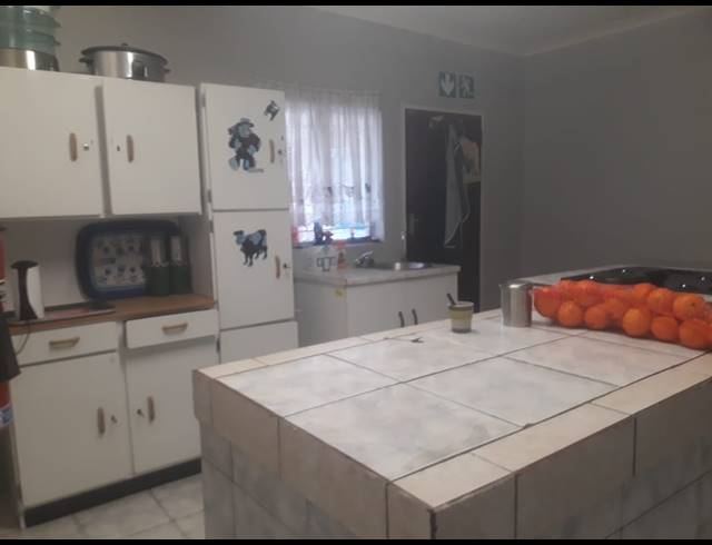 362M² BUSINESS FOR SALE IN RUSTENBURG NORTH